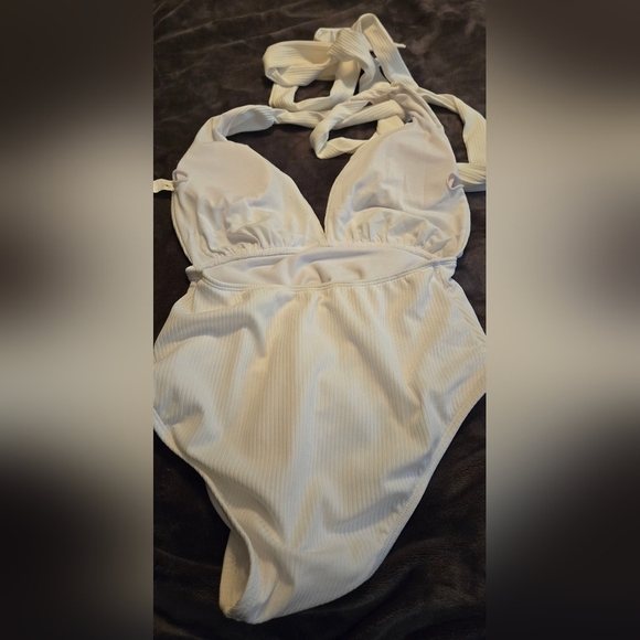 MOLYBELL Deep Plunge Monokini #434 NWOT - Picture 10 of 13